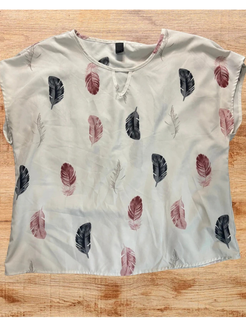 SHEIN White Feather Print Blouse Women’s XL Pink Black Short Sleeve Top